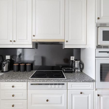Fresh Detailed Stylish Apartment At Acropolis Атина Екстериор снимка