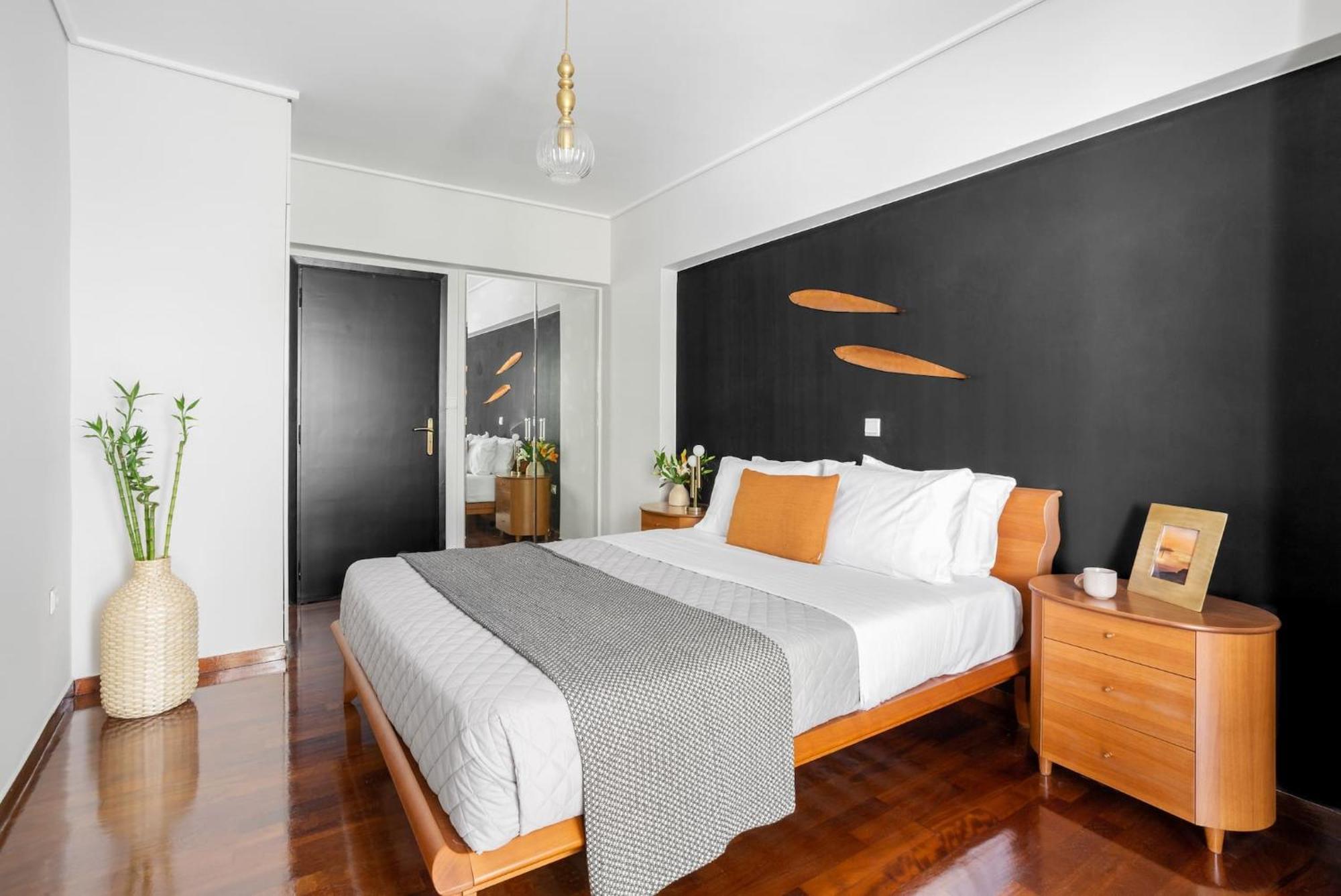 Fresh Detailed Stylish Apartment At Acropolis Атина Екстериор снимка