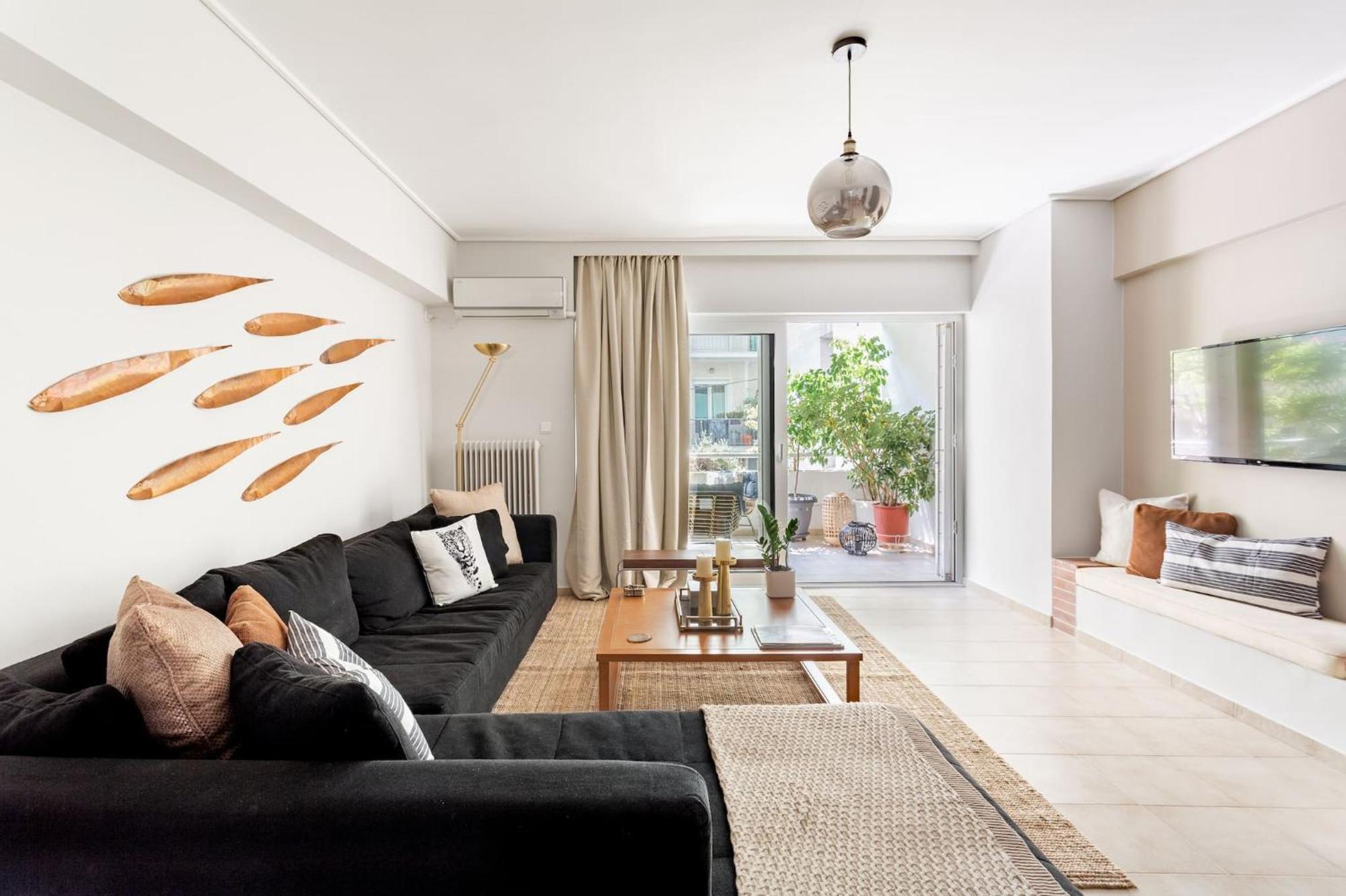 Fresh Detailed Stylish Apartment At Acropolis Атина Екстериор снимка