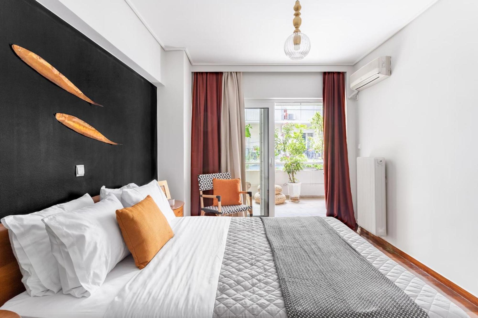 Fresh Detailed Stylish Apartment At Acropolis Атина Екстериор снимка