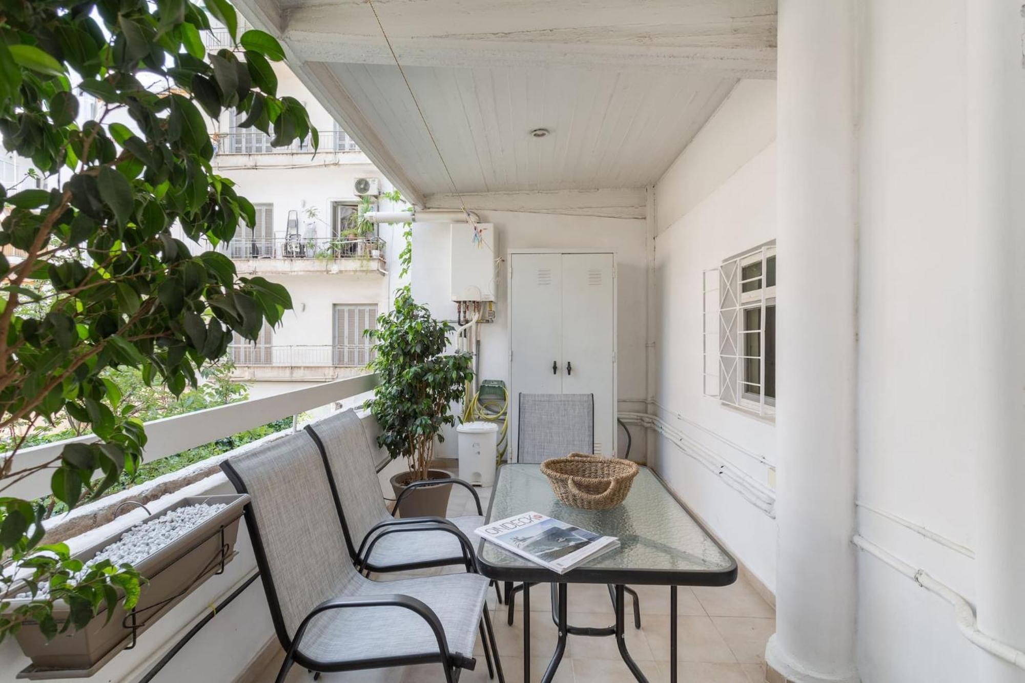 Fresh Detailed Stylish Apartment At Acropolis Атина Екстериор снимка